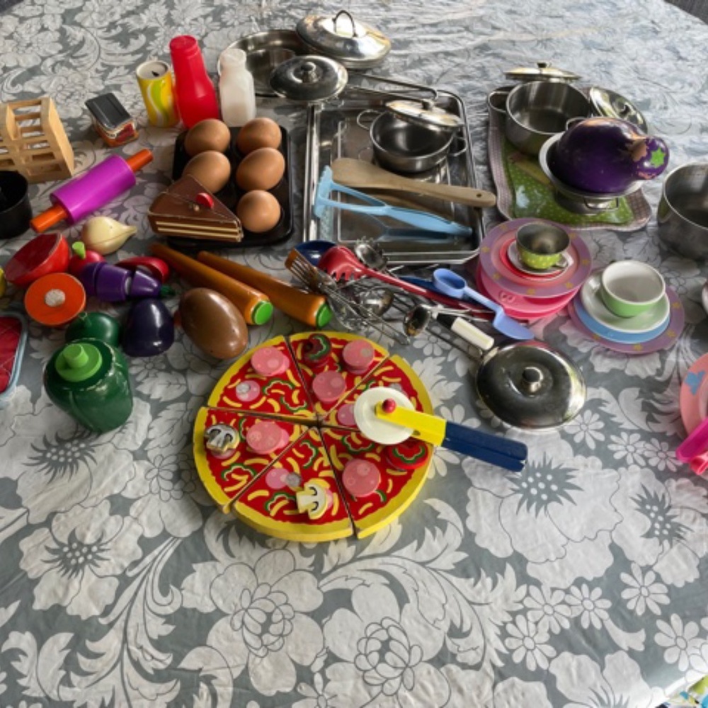 Play Food and Cookware